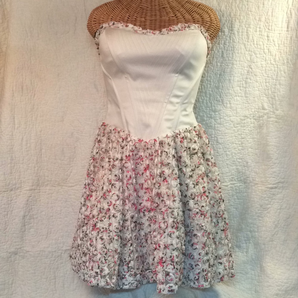 Betsey Johnson prom formal dress size 8 Adorable!